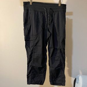 Women’s cropped the north face pant